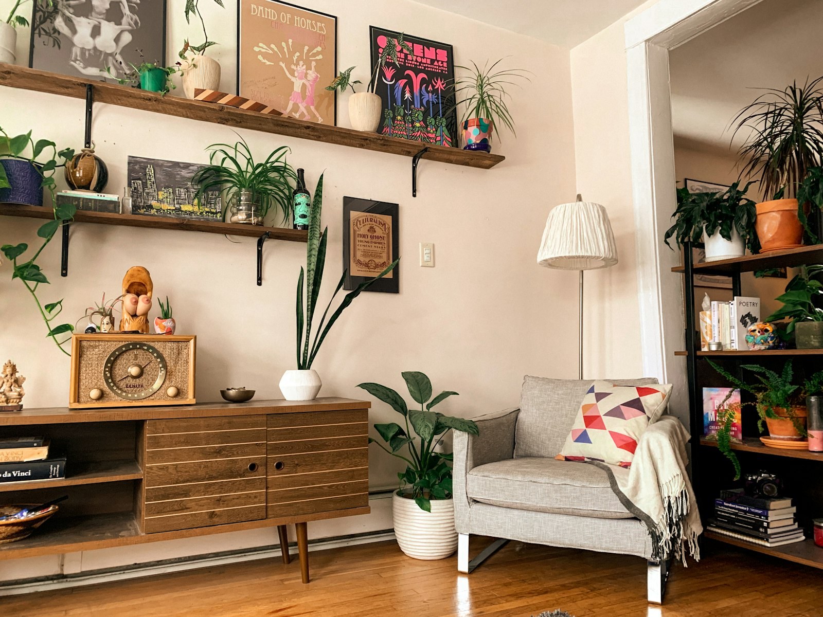 Bright modern interior renovation — Long Island, NY