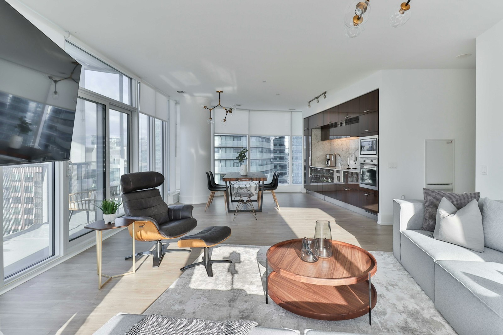 Home interior renovation by Milton's Construction — New York