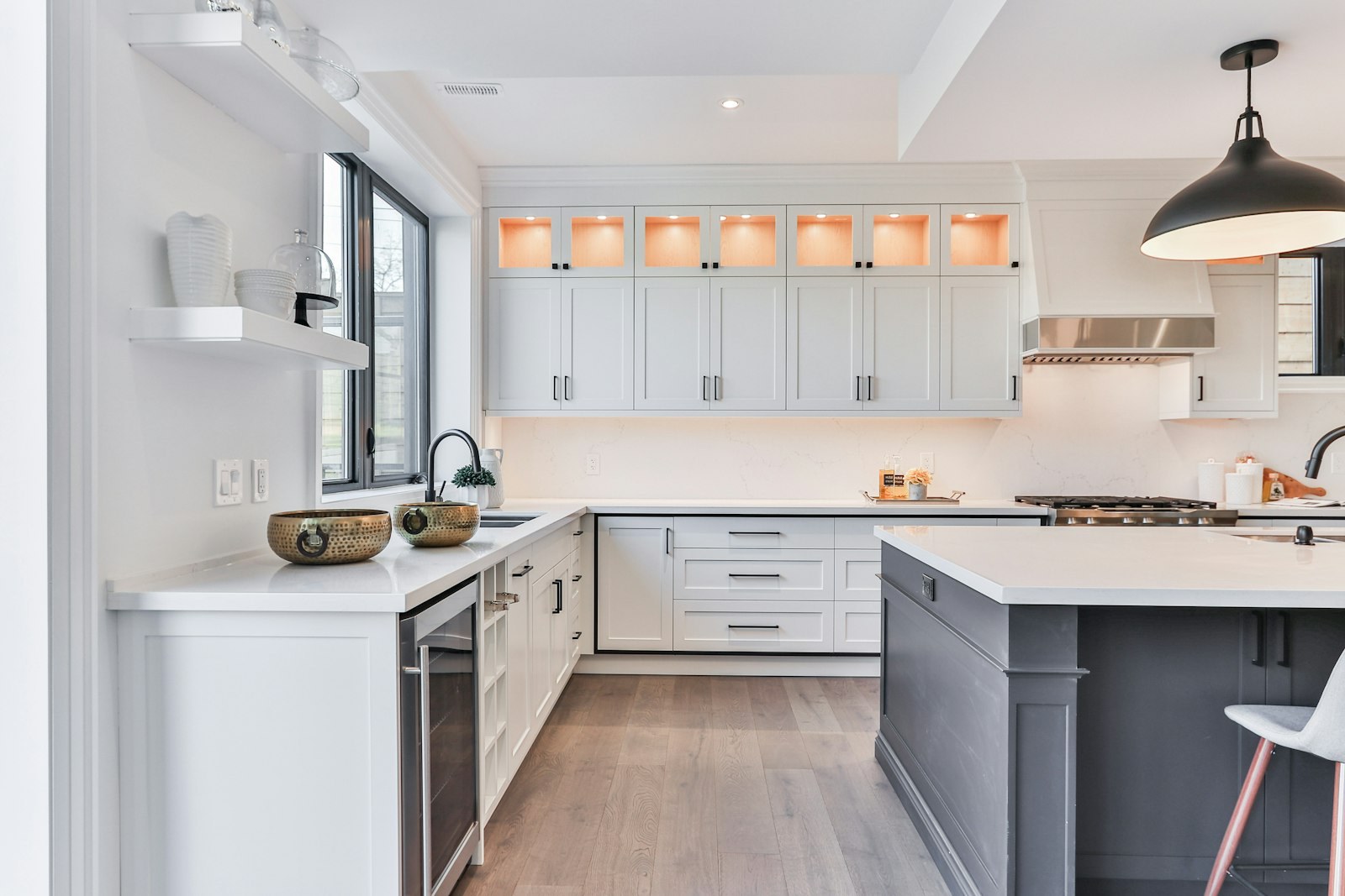 Luxury kitchen renovation with custom cabinetry — Long Island, NY — serving New Jersey
