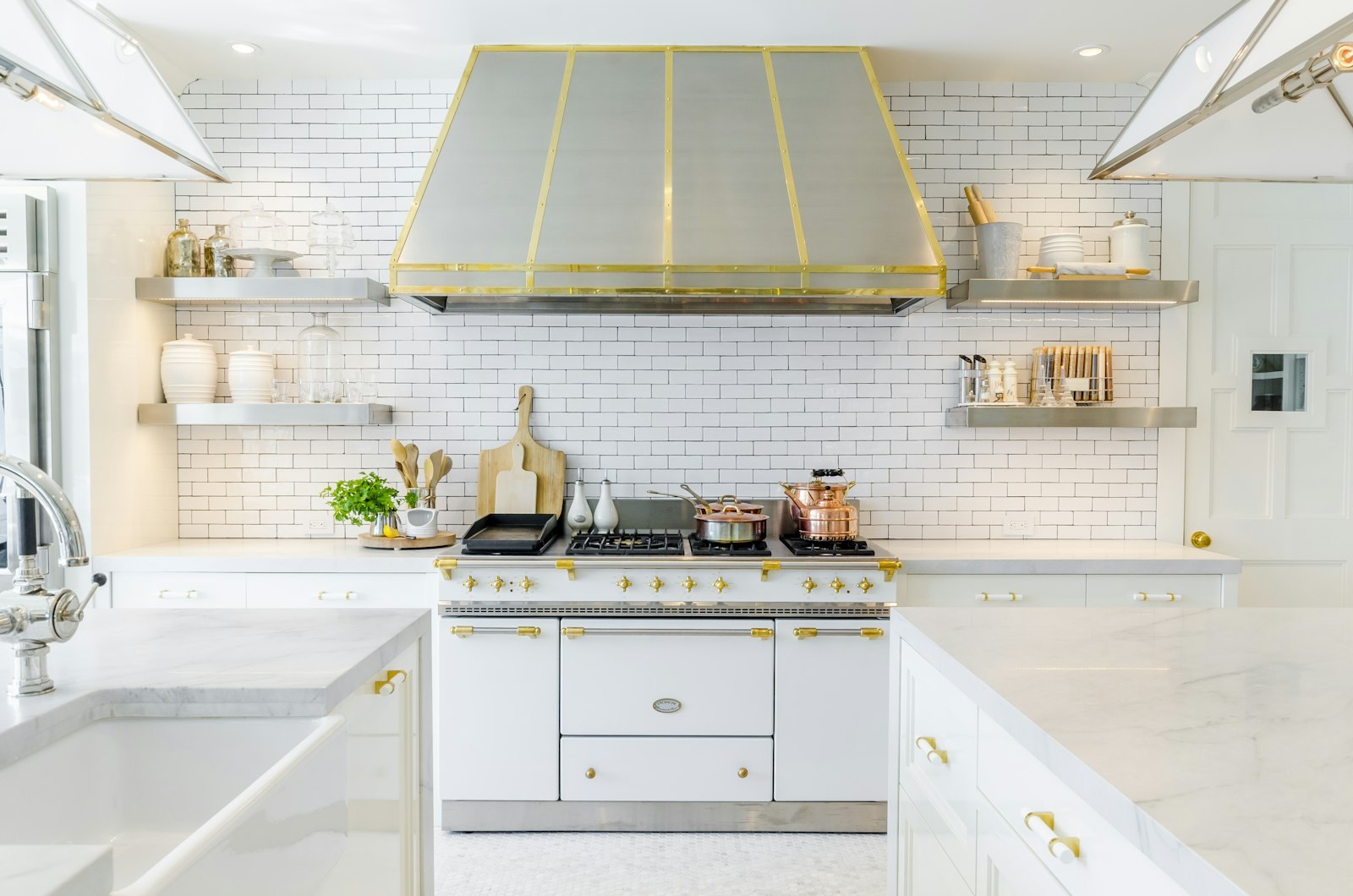 Bright modern kitchen remodel — Suffolk County, NY — North Massapequa, NY