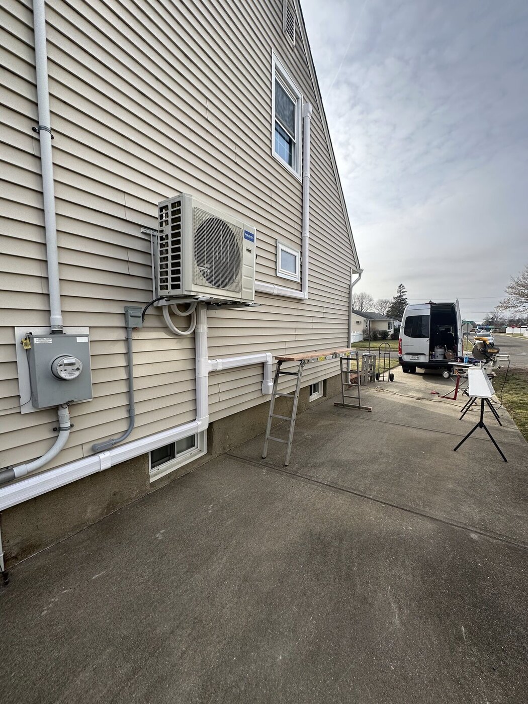 Multi-zone MRCOOL condensers installed at a Long Island home